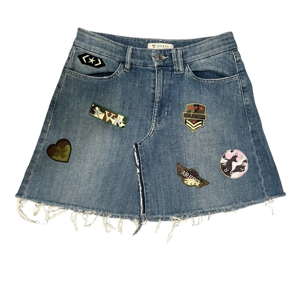 GUESS Military Patch Detail Women’s Size 27 Denim Mini Skirt Blue Raw Hem Y2K